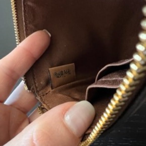 Coach Wristlet - Picture 4 of 5